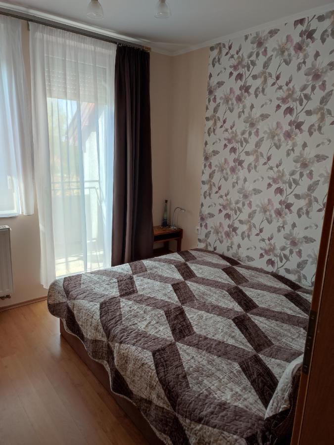 Larix Apartman Sarvar Exterior photo